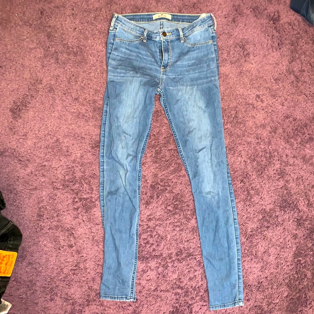 50% OFF BEFORE PURCHASE! Hollister Jeans W28 L31